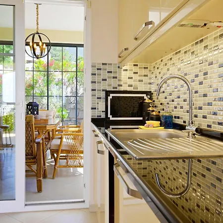 فيلة Arokarya فتحية